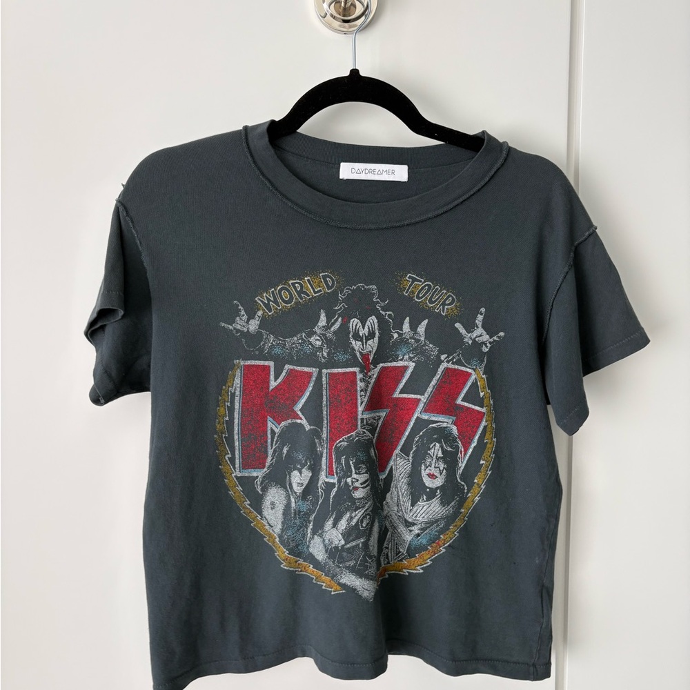 Daydreamer KISS World Tour Graphic Tee – Vintage Black | XS ❤️ - Picture 3 of 9